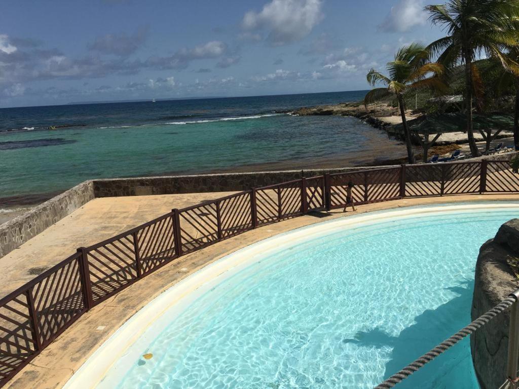 Studio Vue Mer Piscine Plage Kaz Punch Manganao Chez Julie サン・フランソワ エクステリア 写真